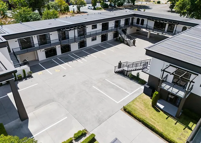 280 & 284 - Refurbished Modern 5* Rotorua