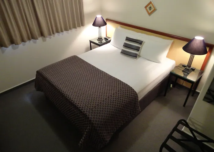 280 & 284 - Refurbished Modern 5*