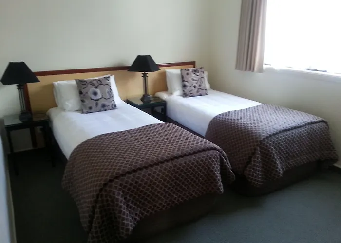 280 & 284 - Refurbished Modern 5*