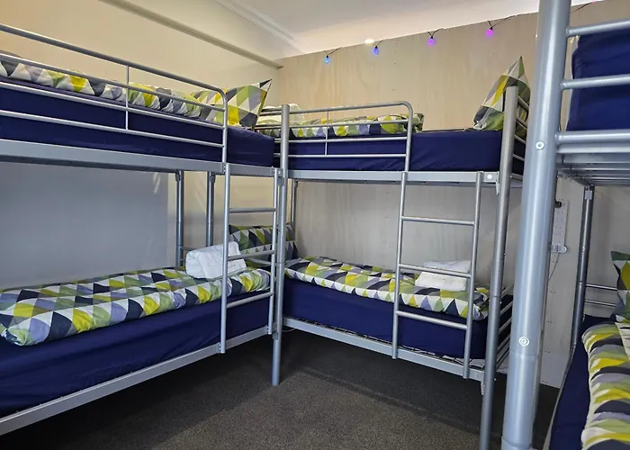 Motel 280 & 284 - Refurbished Modern 5*
